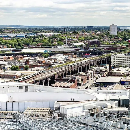 Apartamento Rotunda Highrise Luxury Bullring Centre Great Views