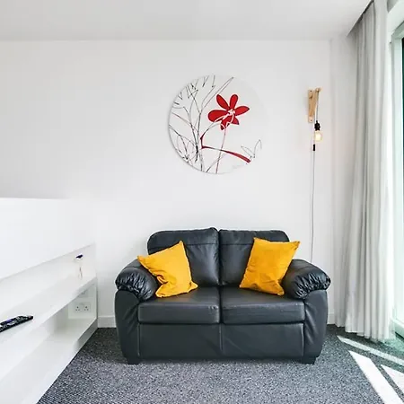 Rotunda Highrise Luxury Bullring Centre Great Views Apartment *